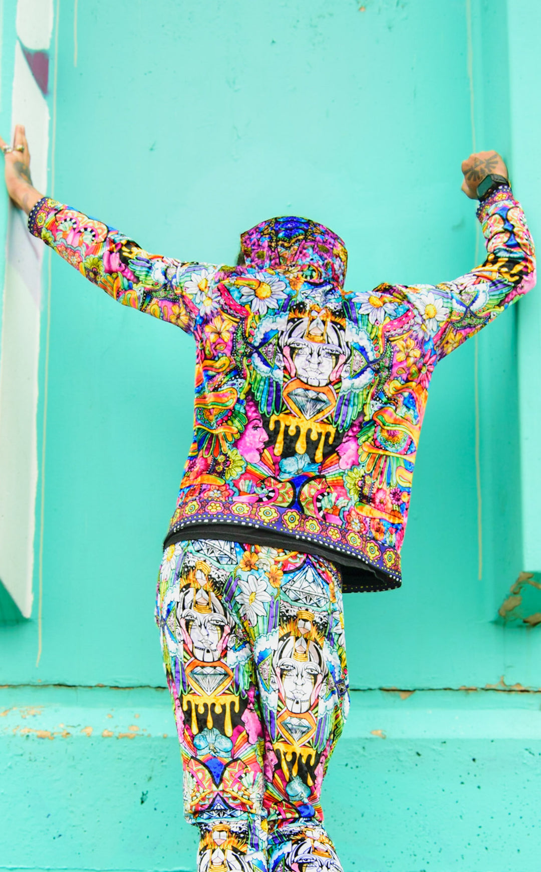 Ellie Paisley - Velvet Hoodie - Oil Spill