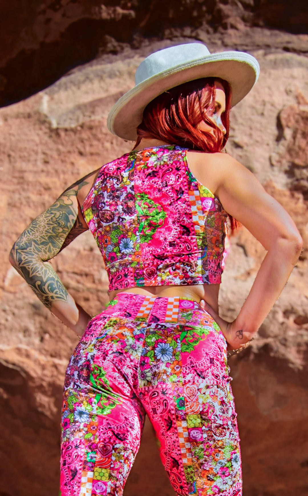 Ellie Paisley - Velvet Crop Tank Top - Pink Paisley