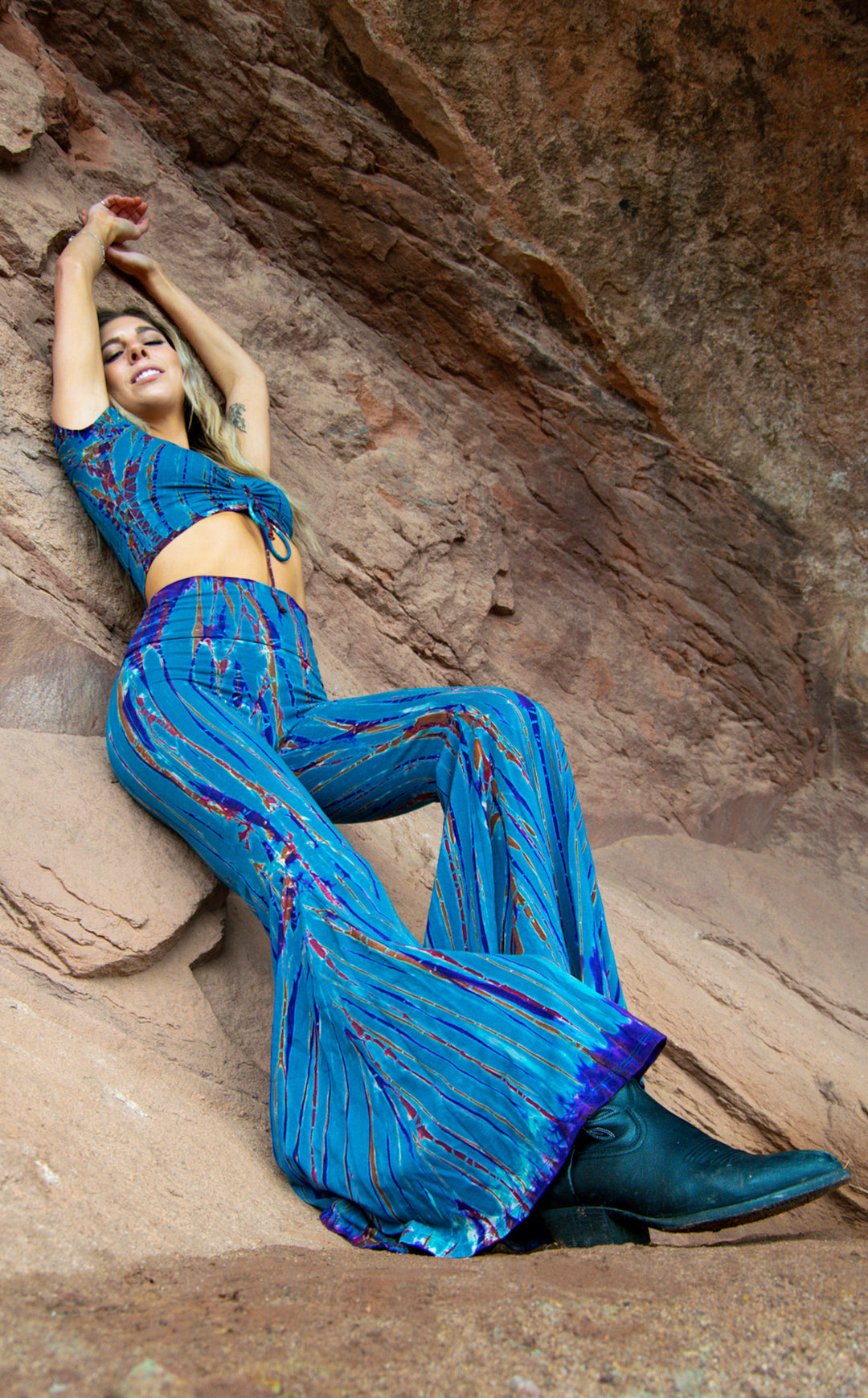 Dark Matter Tie Dye Super Bells