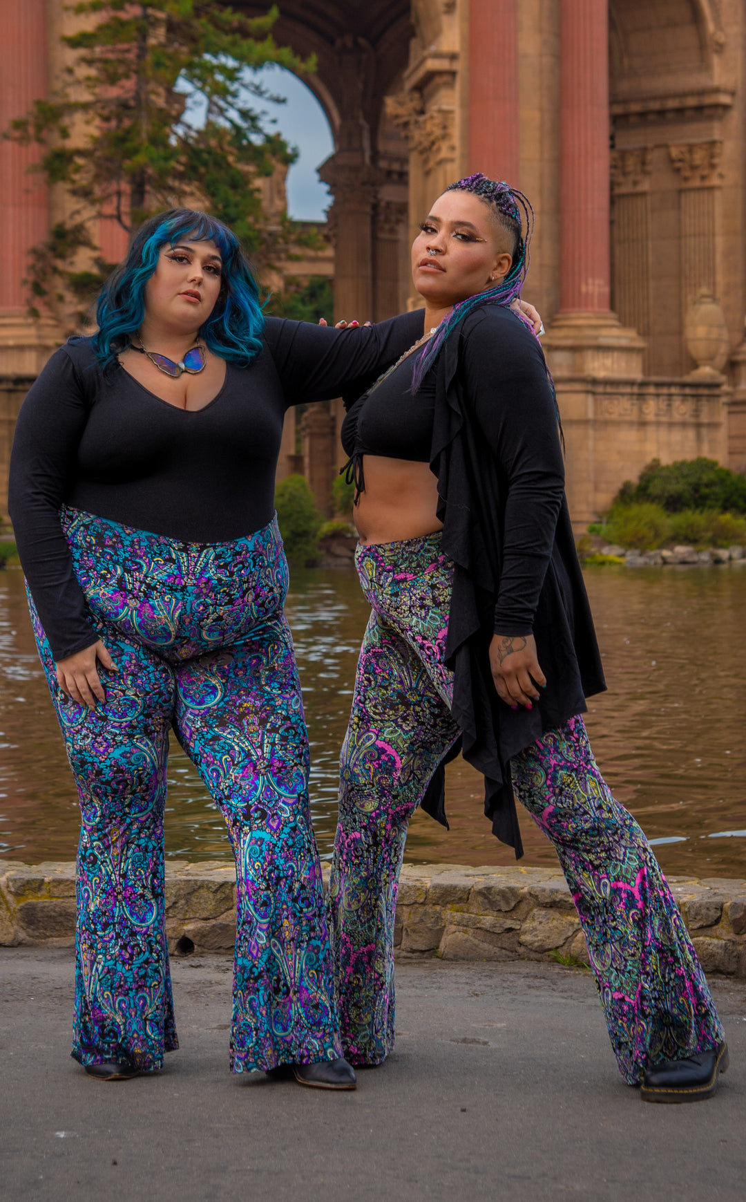 Paisley Burnout Velvet Slim Bells x 2 Colors -