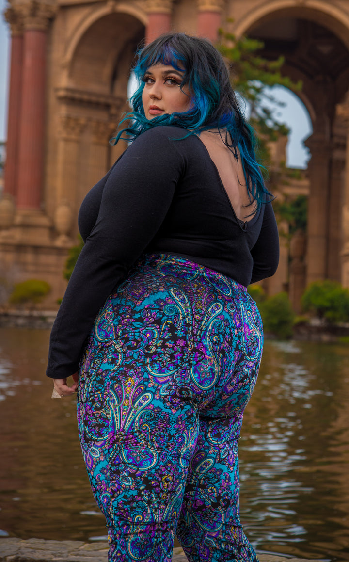 Paisley Burnout Velvet Slim Bells x 2 Colors -