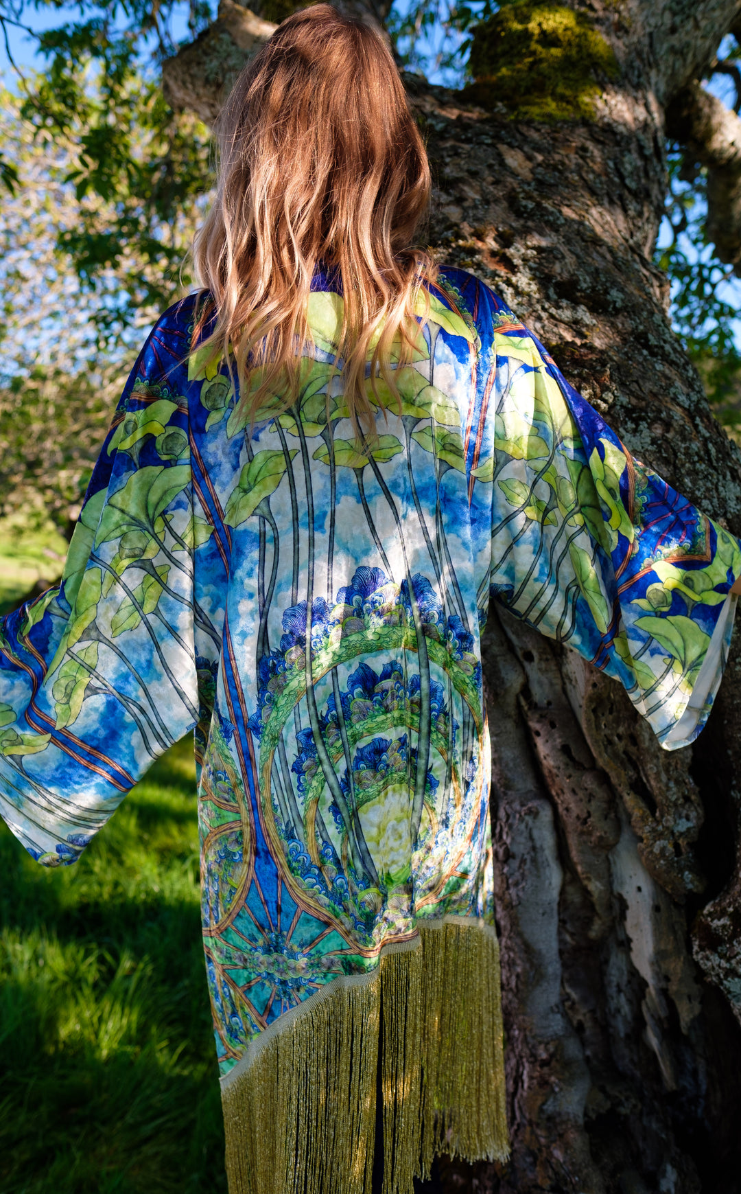 Worlds of Growth VELVET Kimono x Sweet Melis -