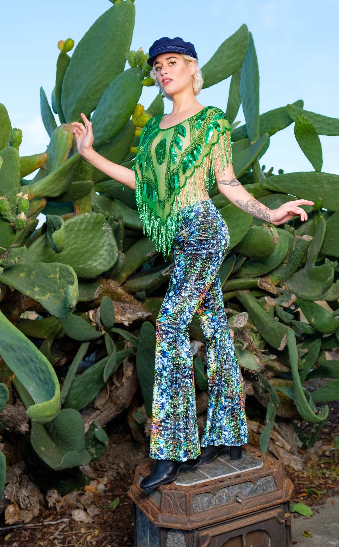 Green Liquid Light VELVET Slim Bells -