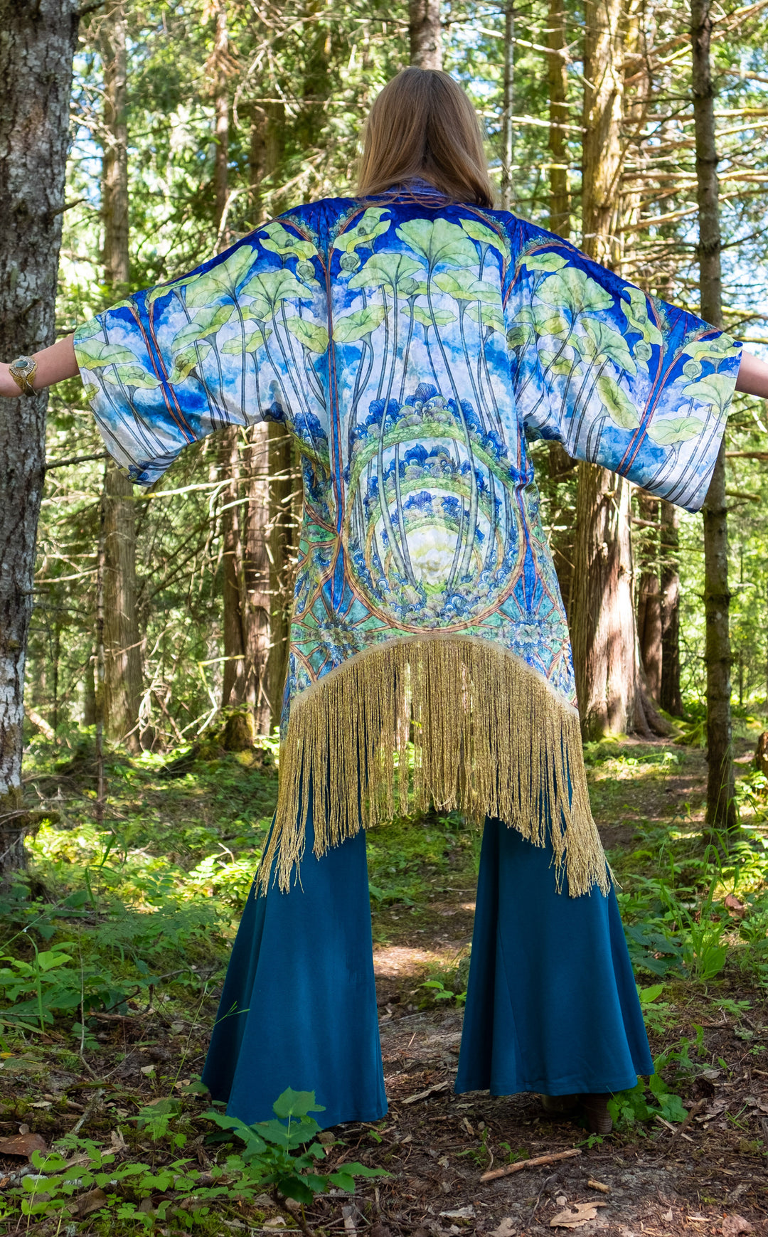 Worlds of Growth VELVET Kimono x Sweet Melis -