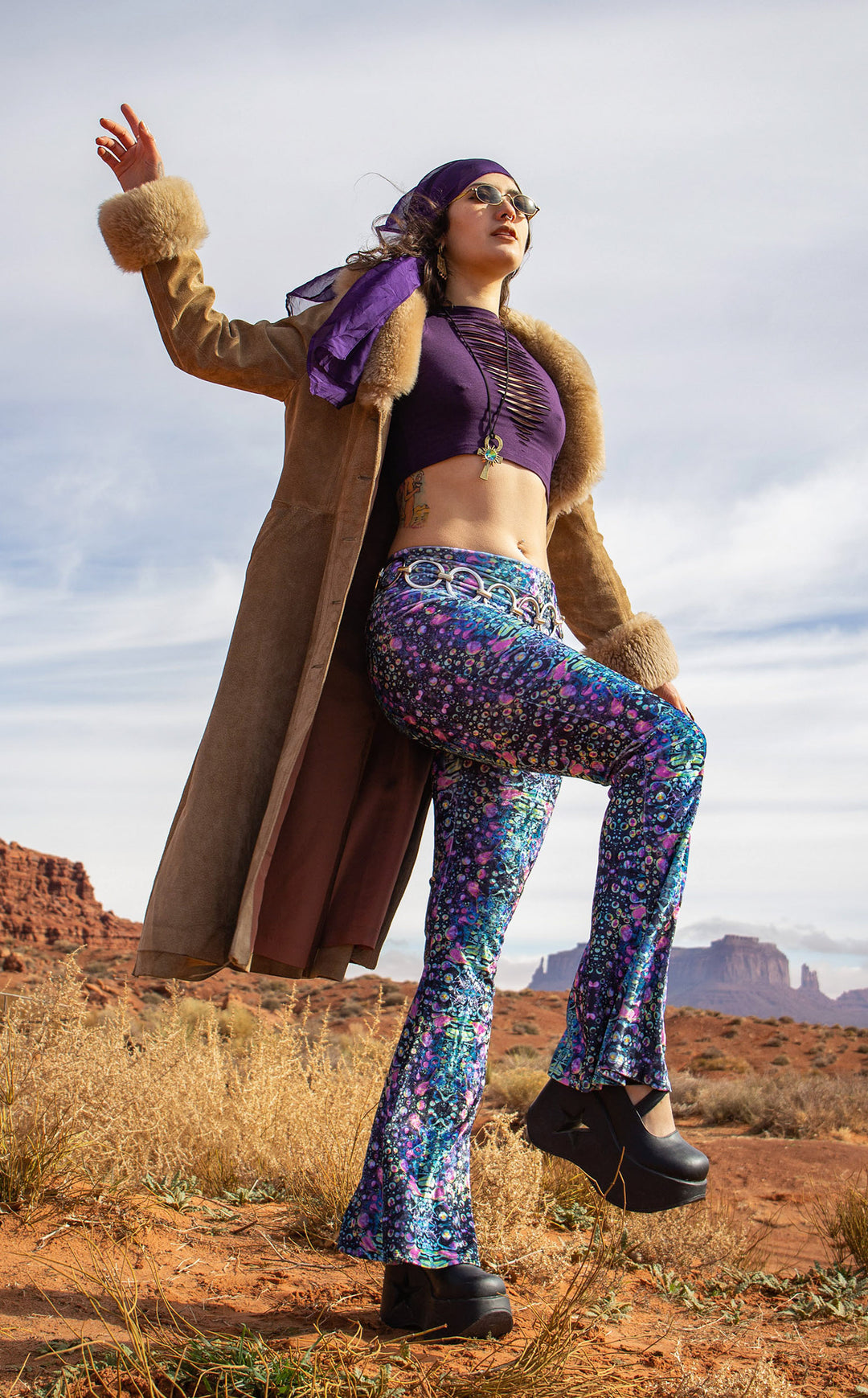 Cyan Liquid Light VELVET Slim Bells